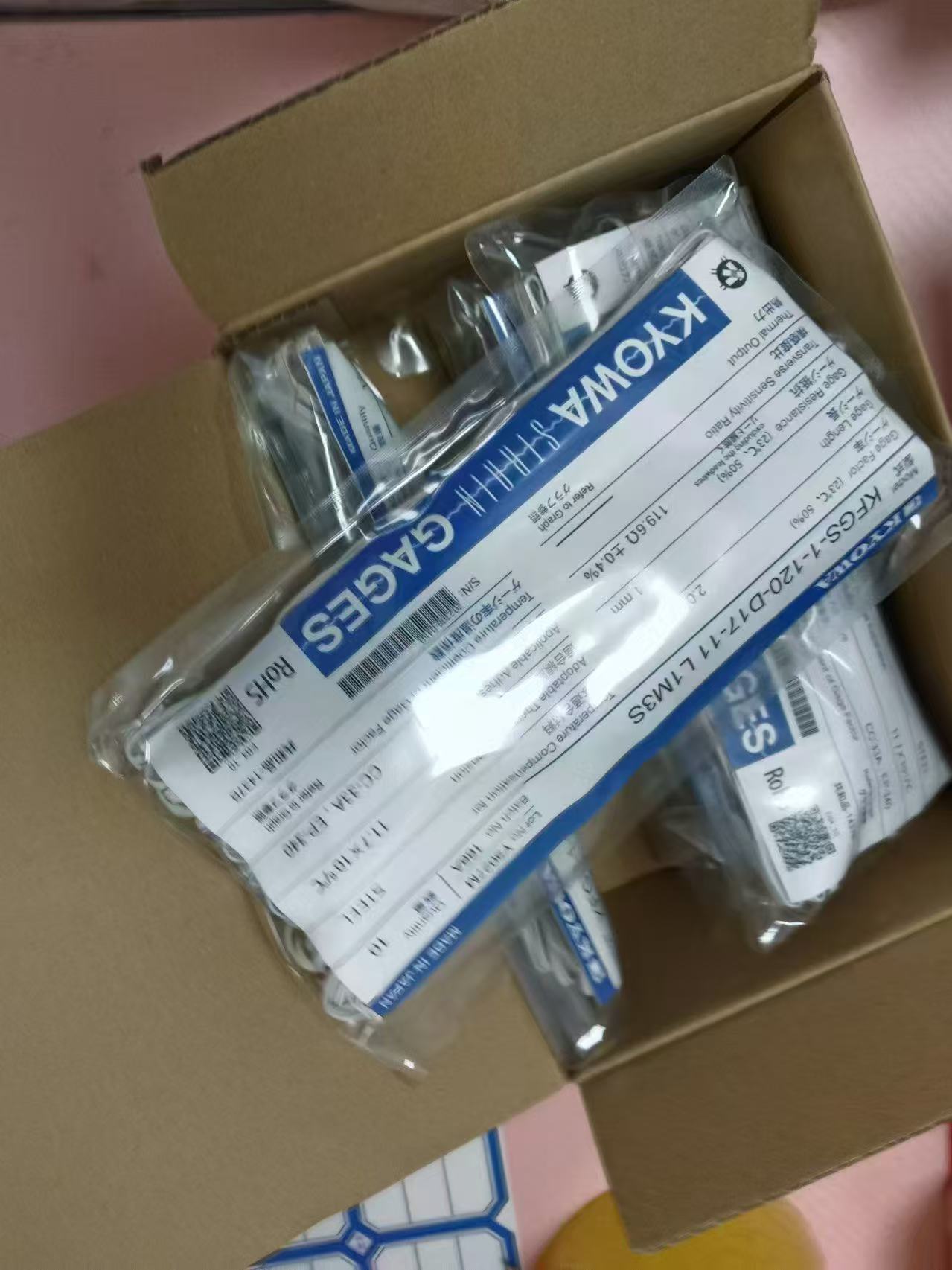 日本KYOWA共和KFGS通用箔式應(yīng)變片KFGS-2-500-C1-11 N30C2